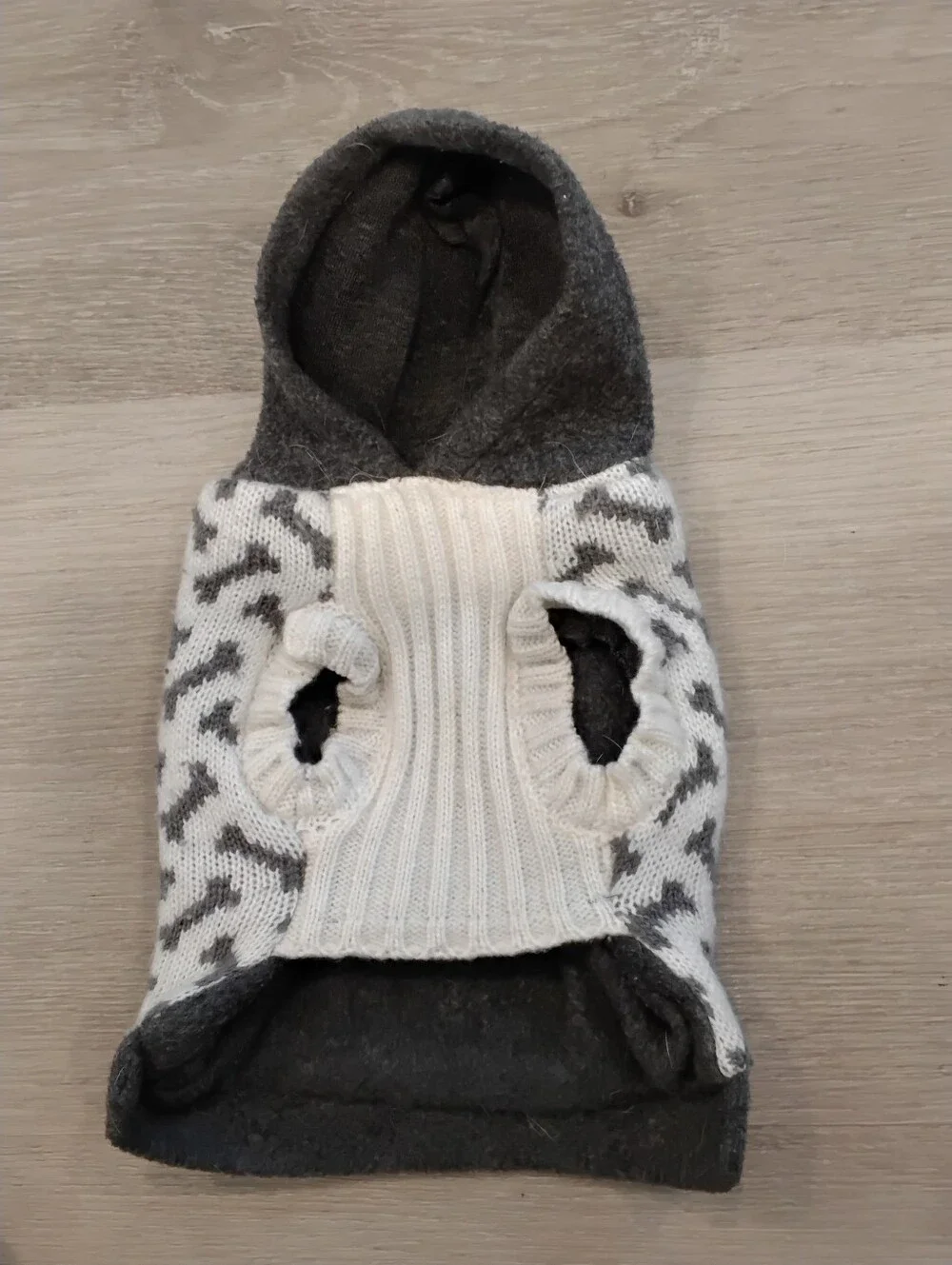 Dog Sweater - Medium Weight White & Gray. Size XS/Small